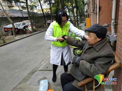 青白江家庭醫生團隊 58支健康守護隊，貼心服務暖萬家